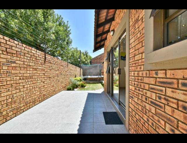 3 BEDROOM HOUSE FOR SALE IN NEW REDRUTH